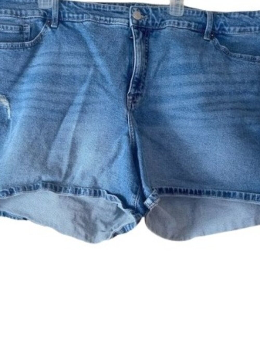 Torrid Womens Perfect 3.5" Short Classic Denim Distressed Plus 26
